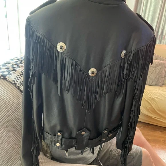 Leather jacket with fringe - Picture 1 of 3